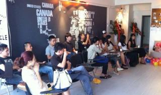 新东方英语老师唱歌