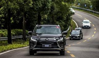 站在的门口 站在的门口