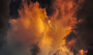 穿过乌云的阳光更绚丽 穿过乌云的阳光更绚丽