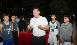 姚明是哪个篮球队的 姚明是哪个篮球队的